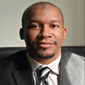 Headshot of Raymond White